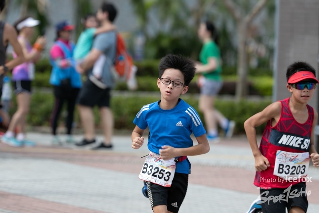 PB_Runner_TKO_1015-126