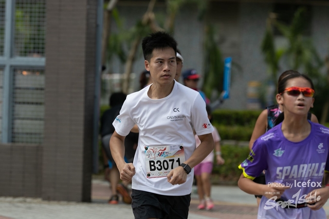 PB_Runner_TKO_1015-131