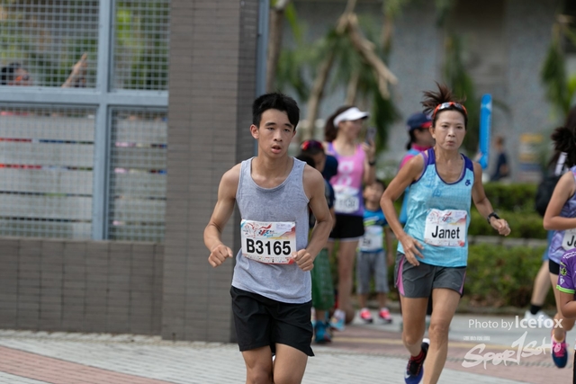 PB_Runner_TKO_1015-143