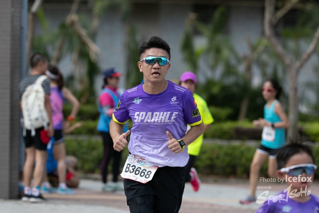 PB_Runner_TKO_1015-170