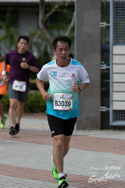 PB_Runner_TKO_1015-216