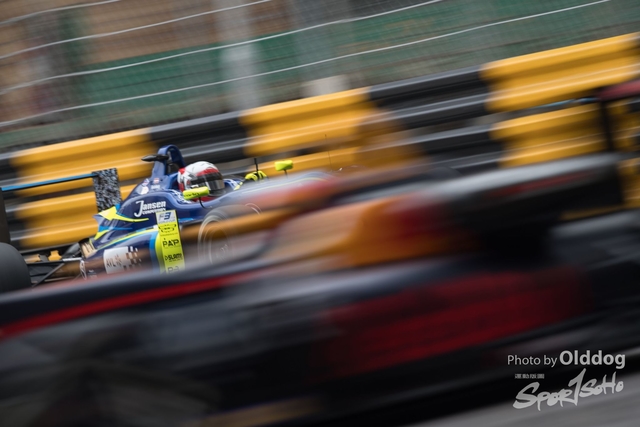 GrandPrixDay464