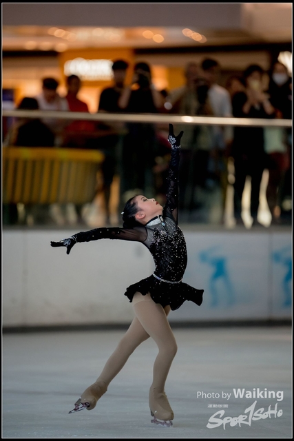 2018-10-02 Ice Skating 0300