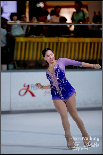 2018-10-03 Ice Skating 0530
