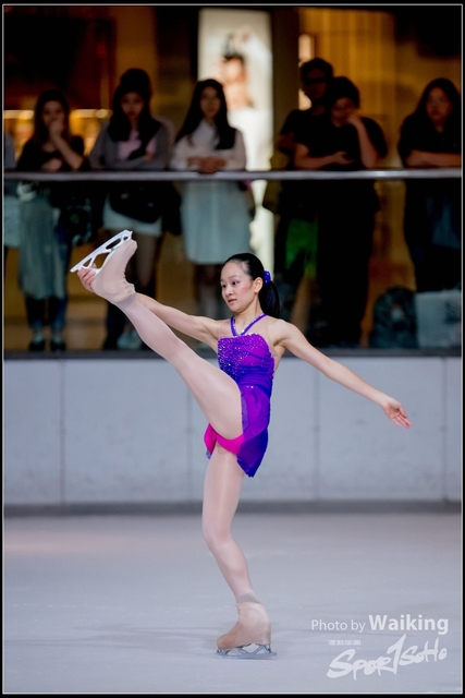 2018-10-03 Ice Skating 0542