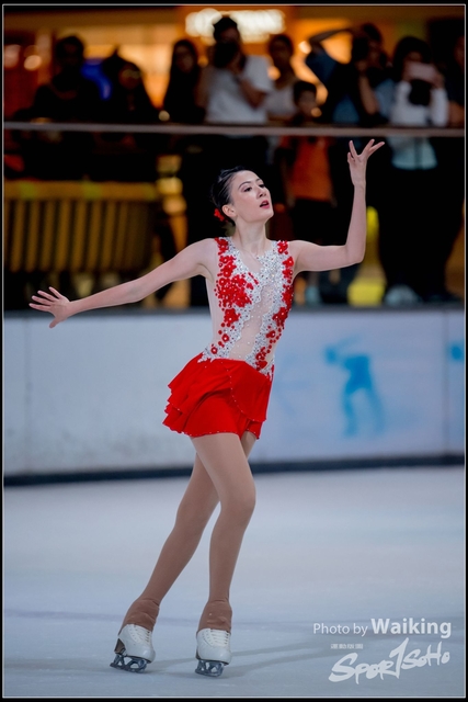 2018-10-03 Ice Skating 0550
