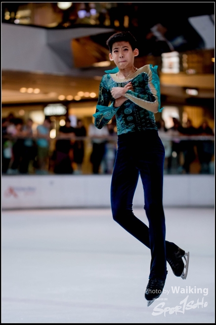2018-10-03 Ice Skating 0616