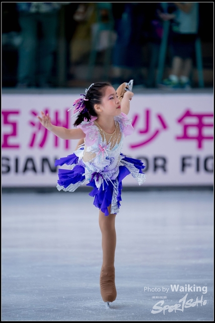2018-10-04 Ice Skating 0200