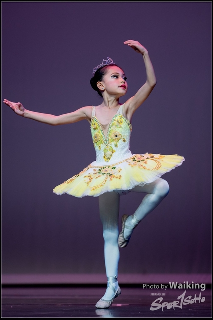 2018-10-14 Solo Dance 1685