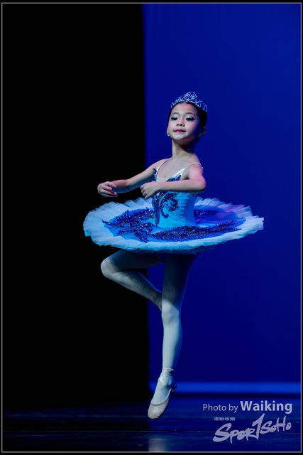 2018-10-14 Solo Dance 1695