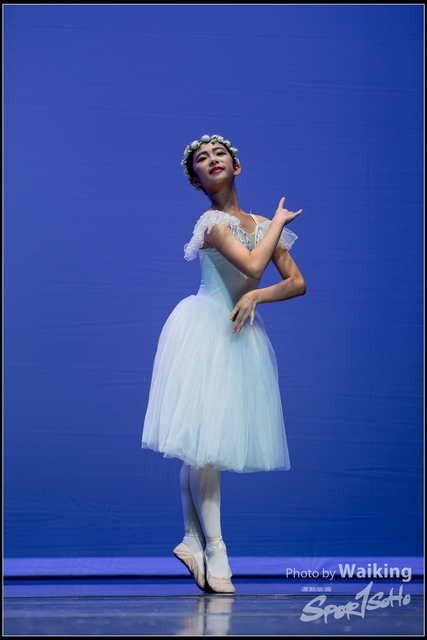 2018-10-14 Solo Dance 2465