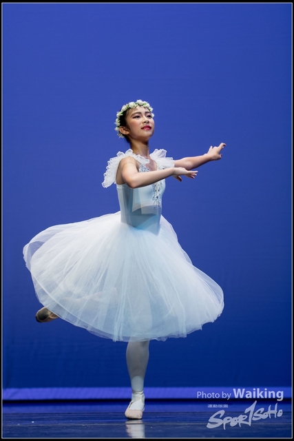 2018-10-14 Solo Dance 2473