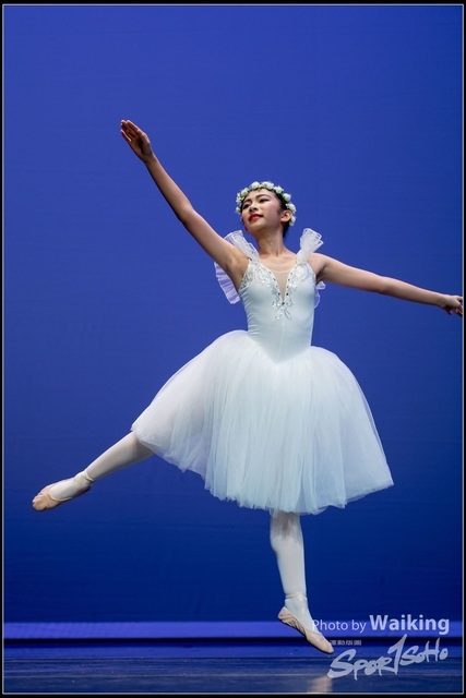 2018-10-14 Solo Dance 2474