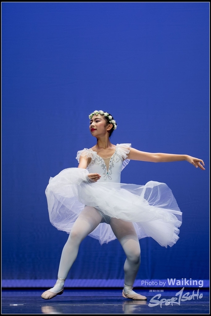 2018-10-14 Solo Dance 2475