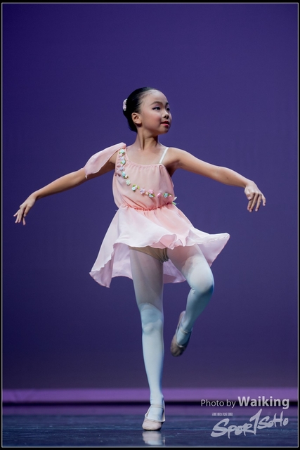 2018-10-14 Solo Dance 1975
