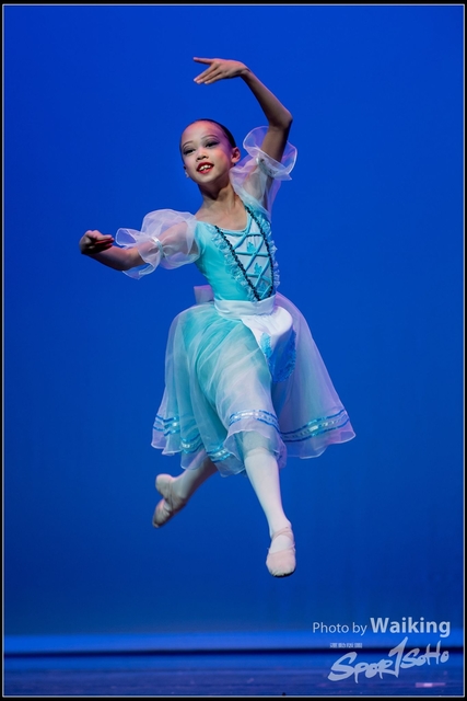 2018-10-14 Solo Dance 2083