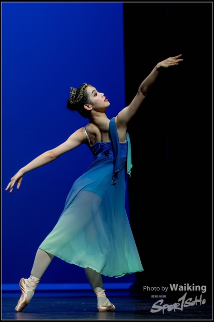 2018-10-14 Solo Dance 2683