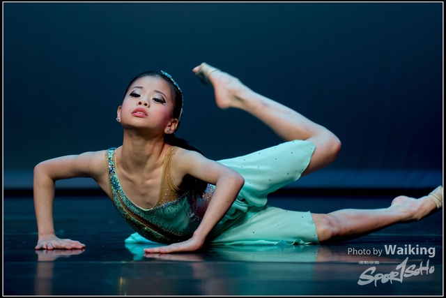 2018-10-14 Solo Dance 1082