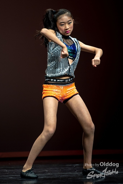 Dance-100