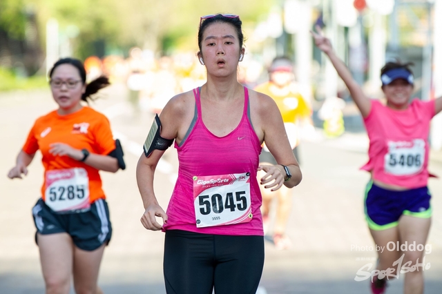 GigaSports10K-105