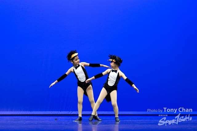 GroupDance_048