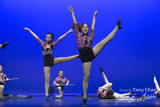 GroupDance_140