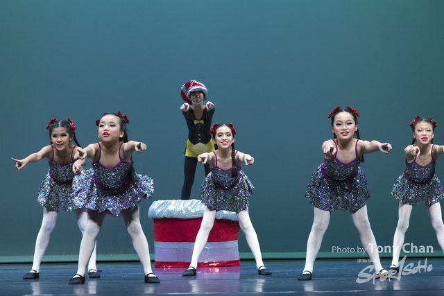 GroupDance_150
