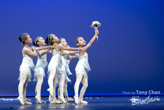 GroupDance_277