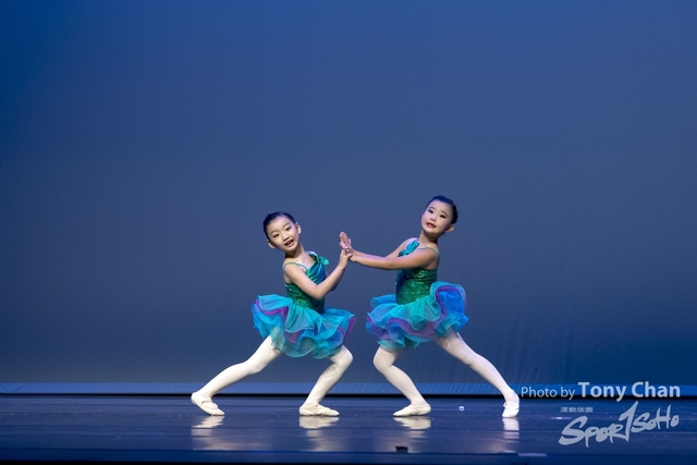 GroupDance_303