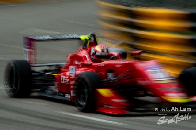 ND4_2182