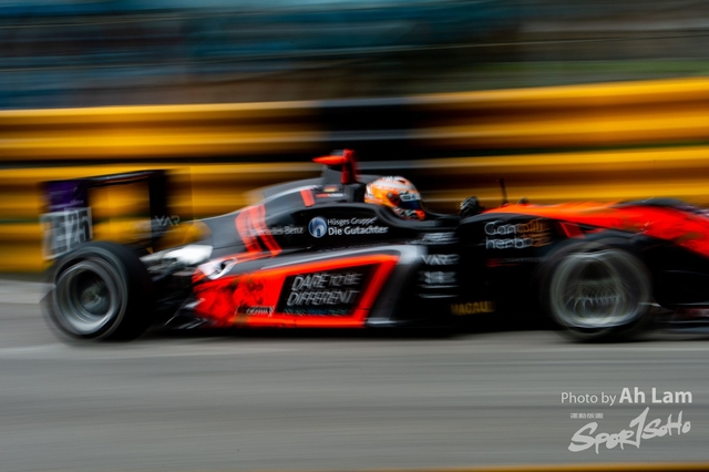 ND4_2240