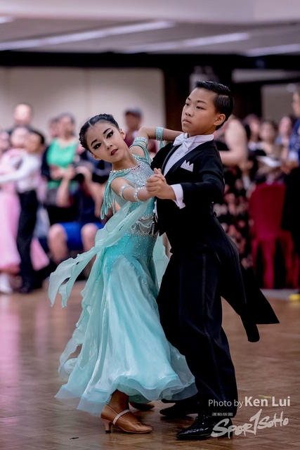 20181118dance 1033