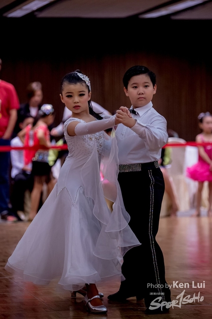 20181118dance 1051
