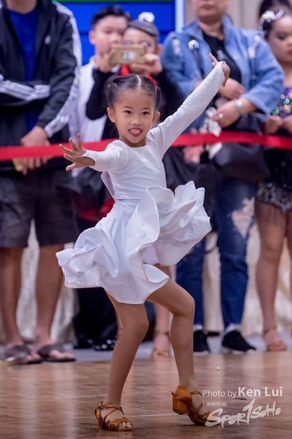 20181118dance 1094