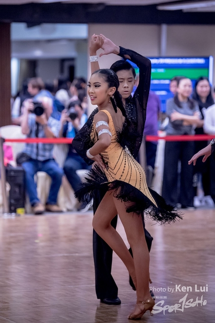 20181118dance 1756