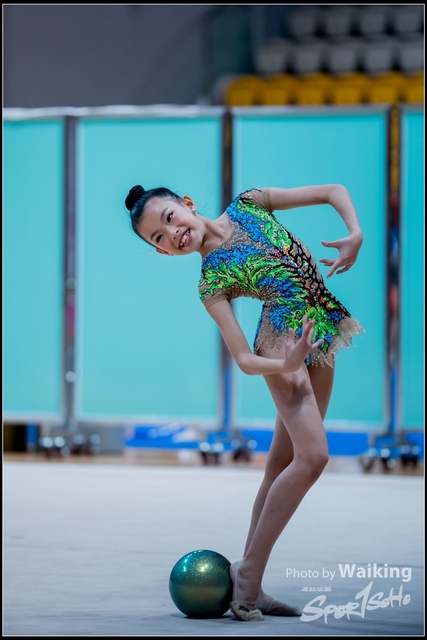 2018-11-10 Rhythmic Gym 2395
