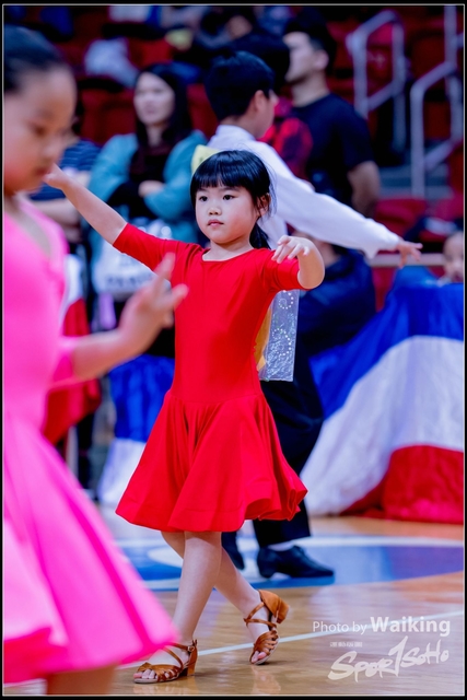 2018-12-02 Dance 0075
