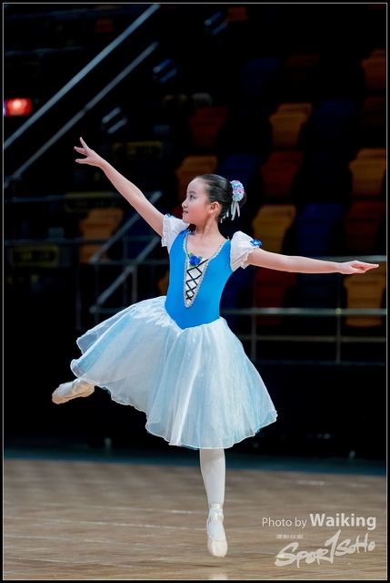 2018-12-02 Dance Festival 0830