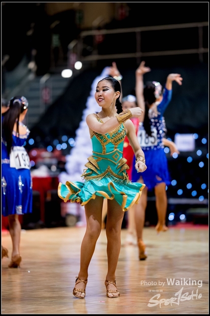 2018-12-21 Dance 1050
