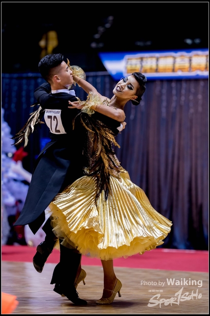 2018-12-23 Dance 0438