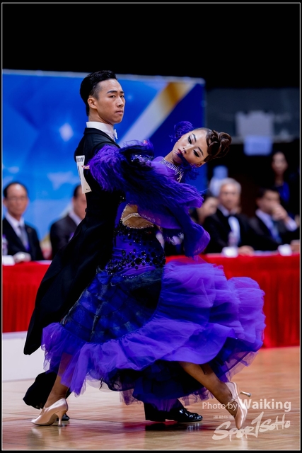 2018-12-23 Dance 0445