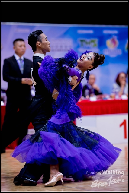 2018-12-23 Dance 0547