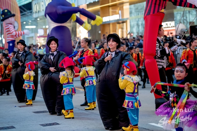 20190205 Parade 1065