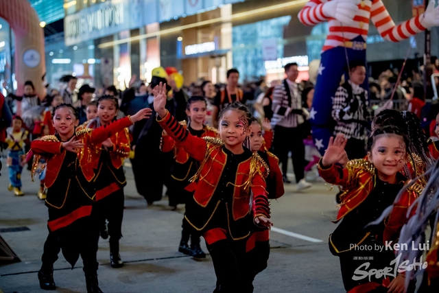 20190205 Parade 1204