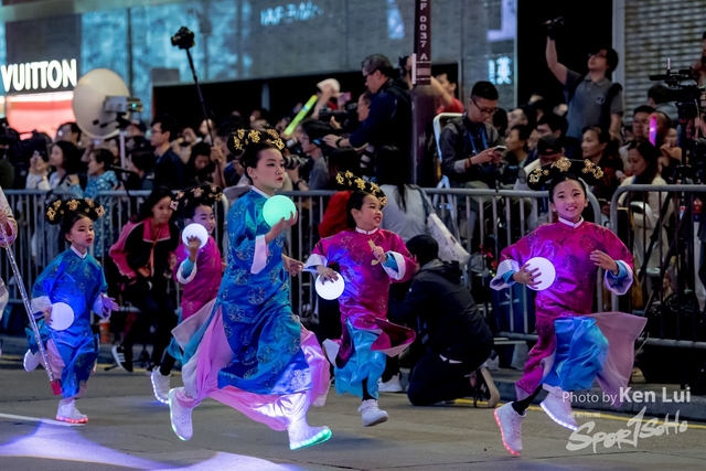 20190205 Parade 1246