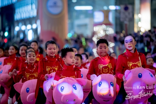 20190205 Parade 1281