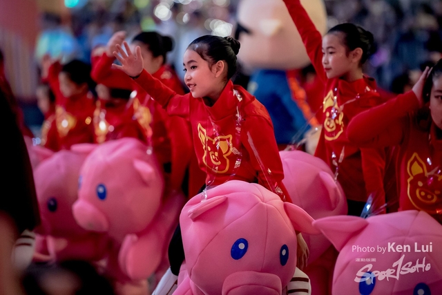 20190205 Parade 1288