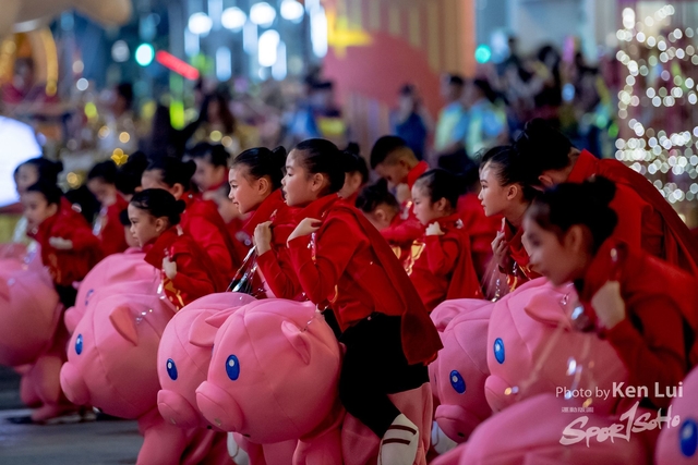 20190205 Parade 1289
