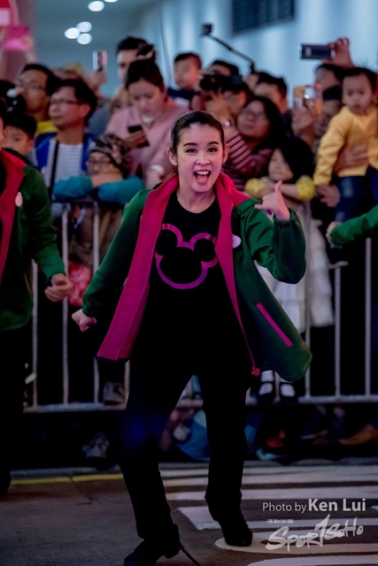 20190205 Parade 1332