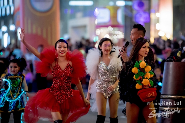 20190205 Parade 1383